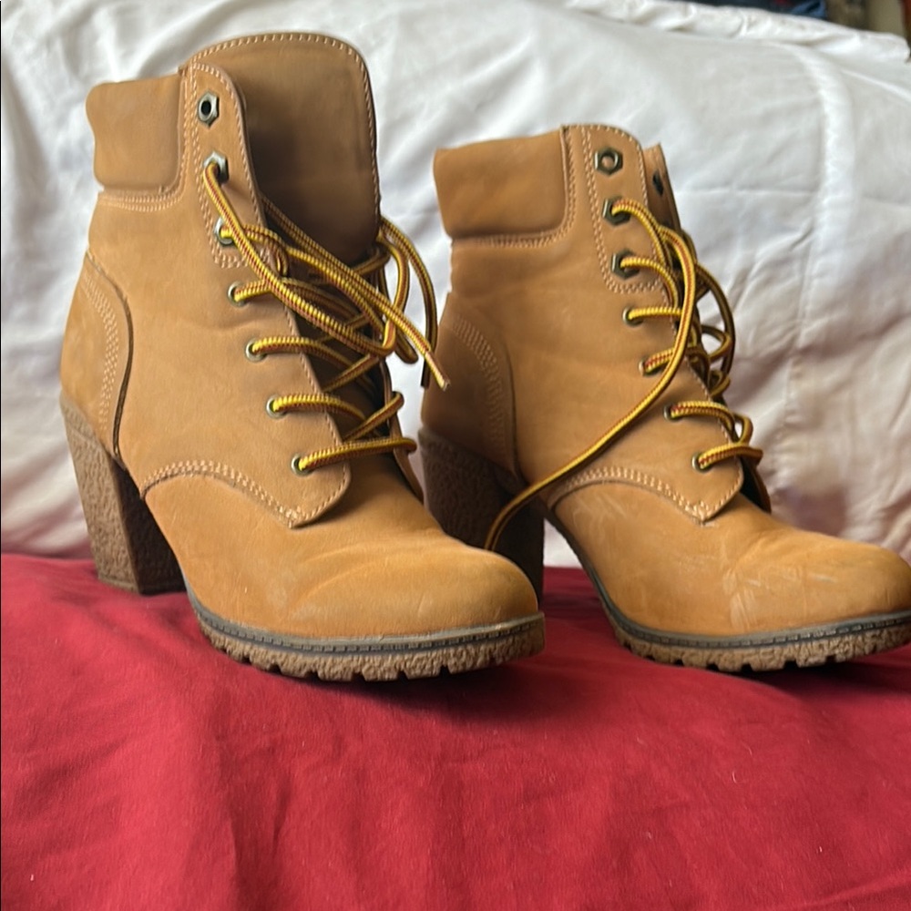Stylish Tan Ankle Boots for Women